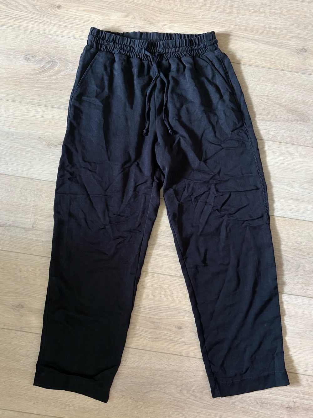 Women’s drawstring Waist Black flowy pants